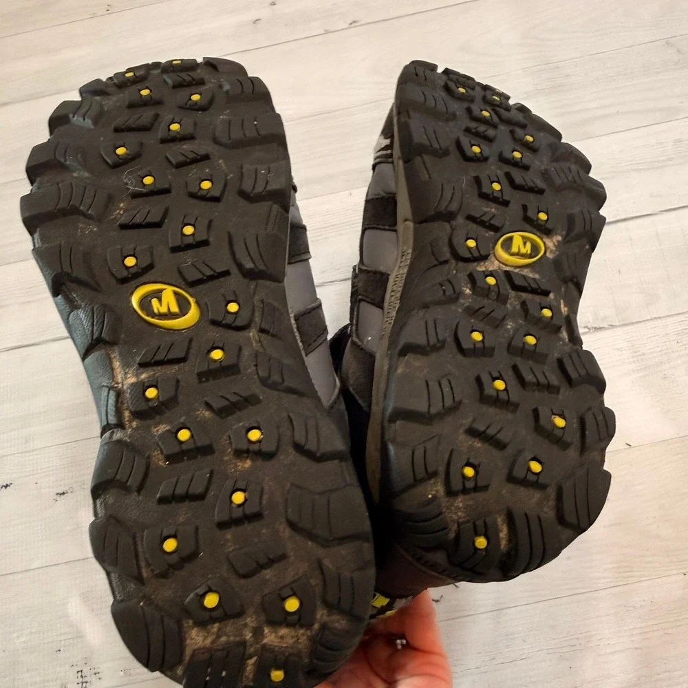 Merrell kids‎ black and grey winter snow boots hiking boots big kids size 4